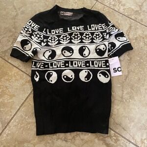 SO Black White Yin Yang Love Short Sleeve‎ Pattern Sweater JG32S718RP Small NWT